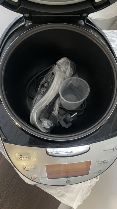 Мультиварка новая Polaris