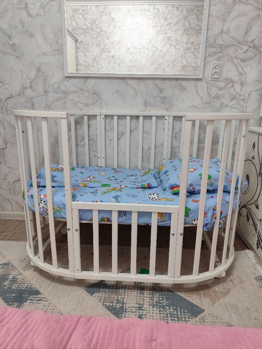 Манеж детский универсальный /овальные и круглые/