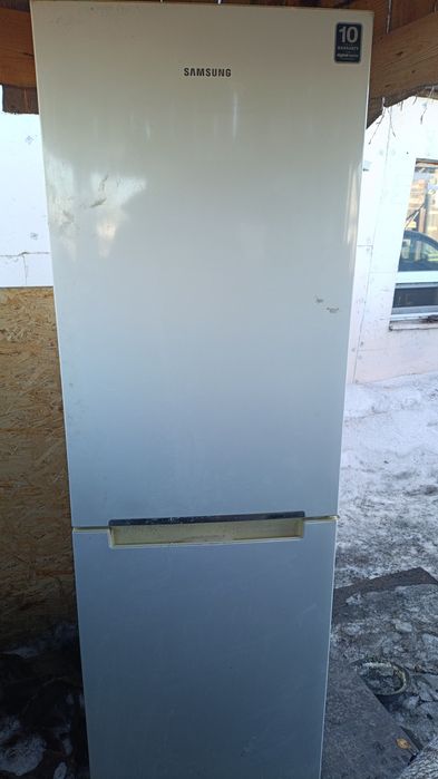 Холодильник Самсунг,рабочий
