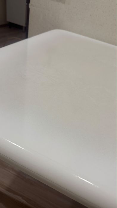 Продаю кухонный стол