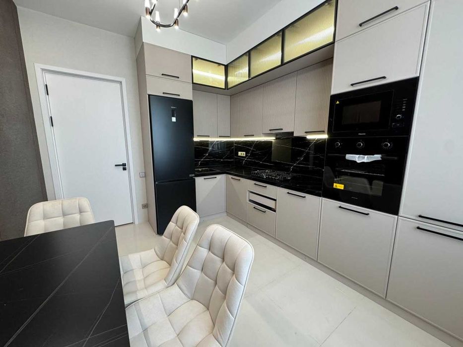 ЖК Саламатина, 104 м², 4 комнаты, ремонт, мебель