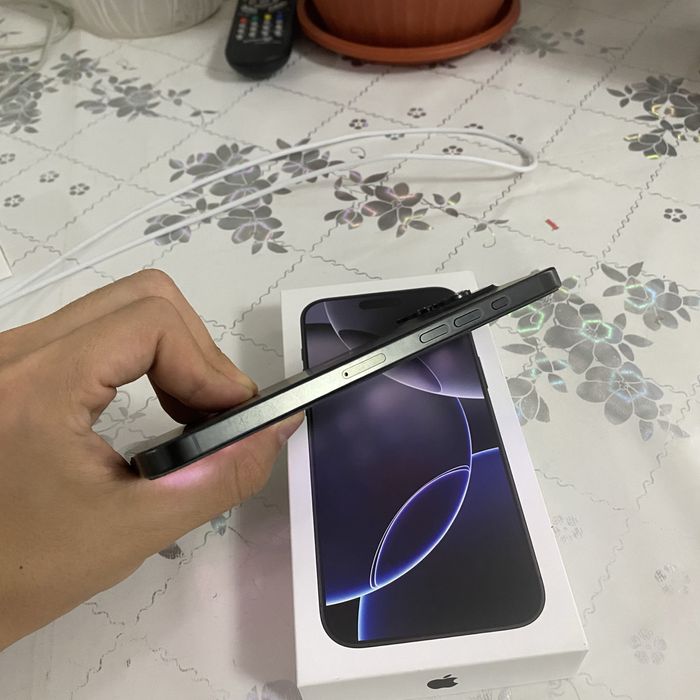 Apple Iphone 16 Pro Max