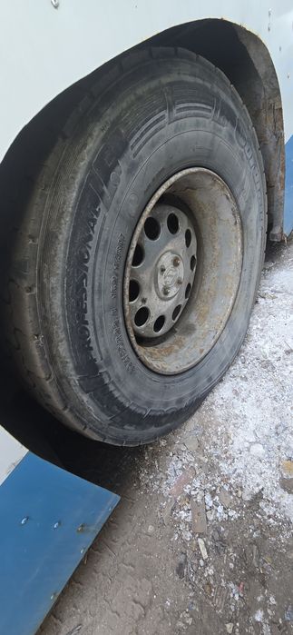 Продам шины 295/80/R22.5