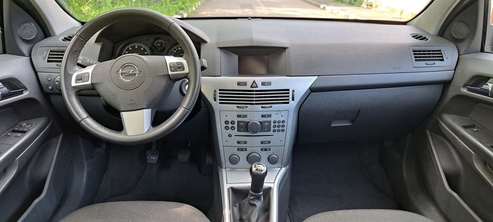 Opel Astra 2013 - KM 33000