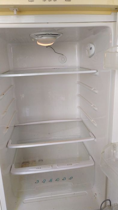Продам холодильник
