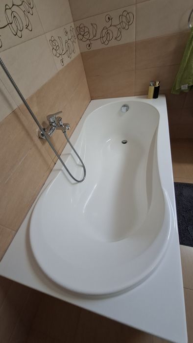 OCAZIE URGENT ! Cada dreptunghiulara din acril cu masca 170x80x55 cm
