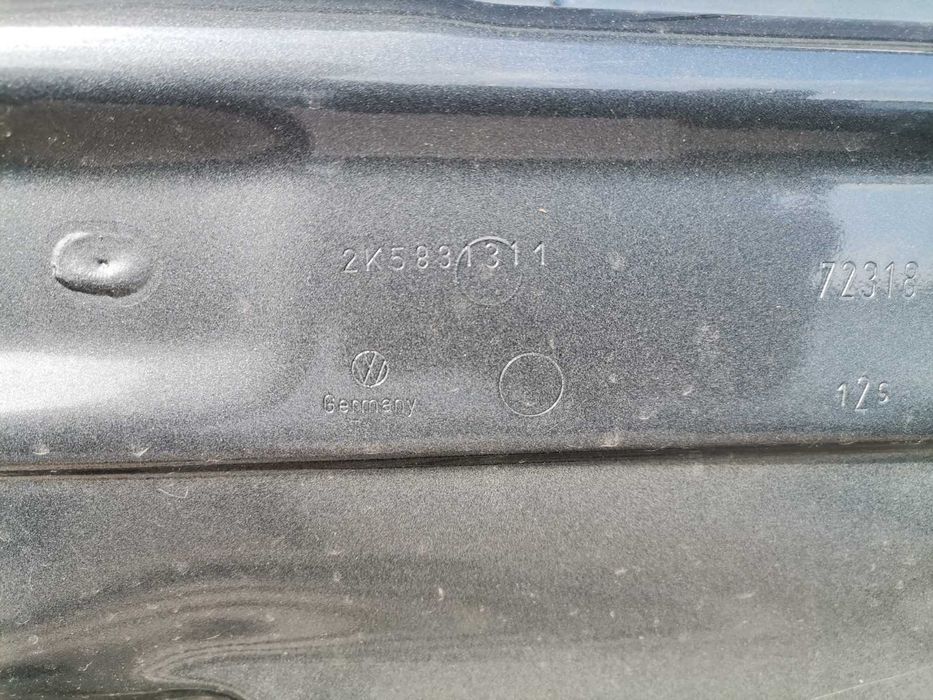 VW Caddy предна лява врата 2016година