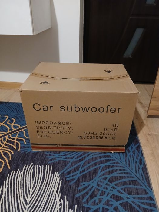 De vănzare subufăr de mașină