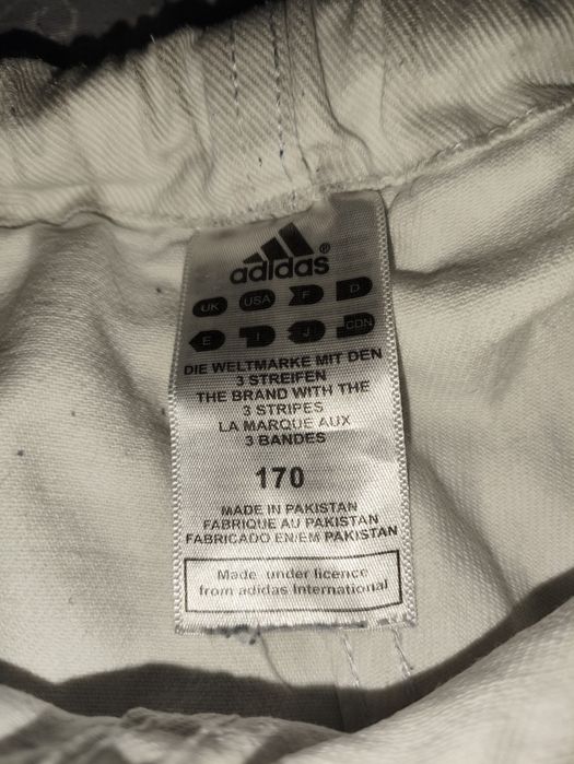 Продам кимоно белого цвета (дзюдоги)