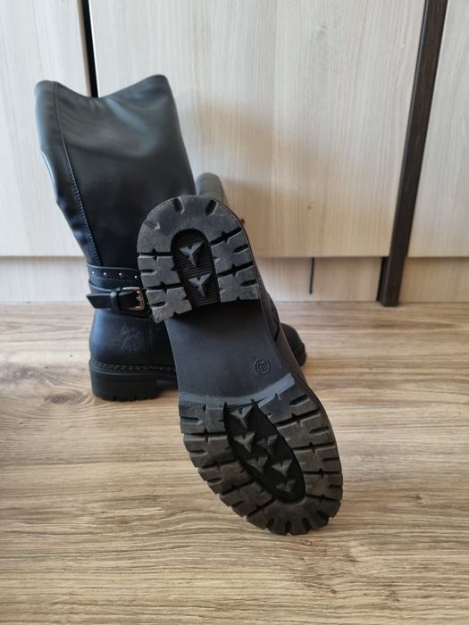 Продавам ботуши U.S. Polo Assn