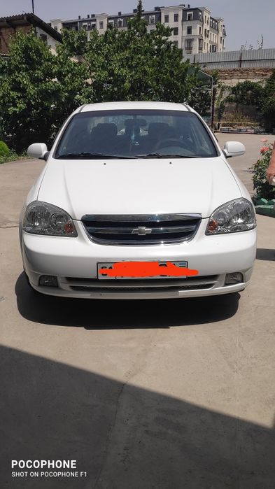 Автомашина "Лассети"