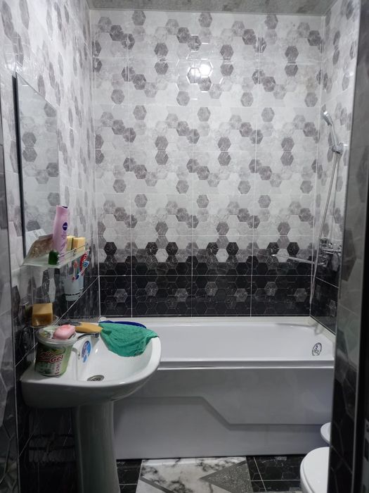 Срочно сдам Бектемир участок 4 комнаты семейным