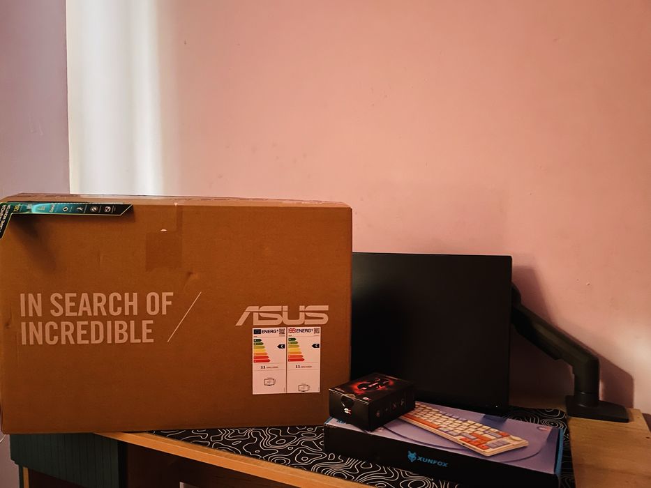 Монитор Игравой Asus gaming IPS120