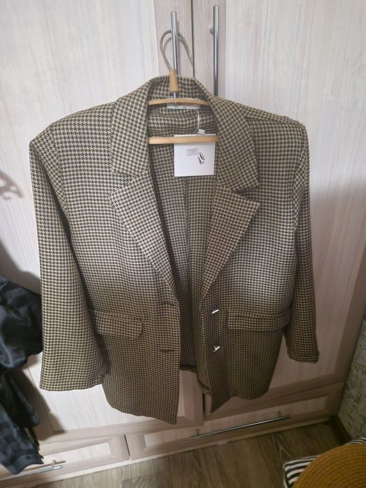Продам пиджак размер 152