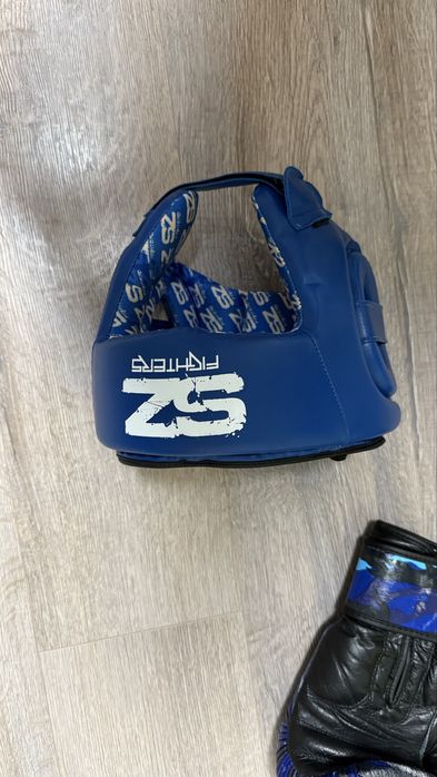 Протектори и ръкавици за Кикбокс