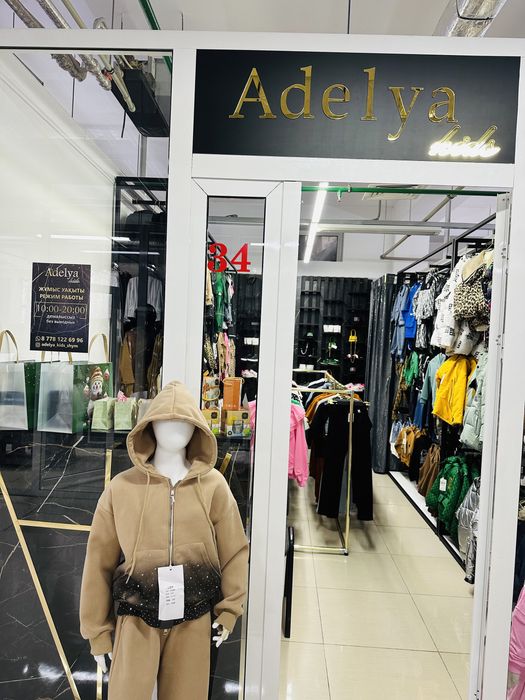 Продаю мебелированный бутик в Т.Ц срочно