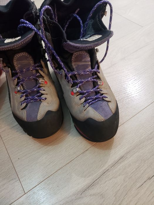 Ghete Goretex stare impecabila nr 40,5 unisex