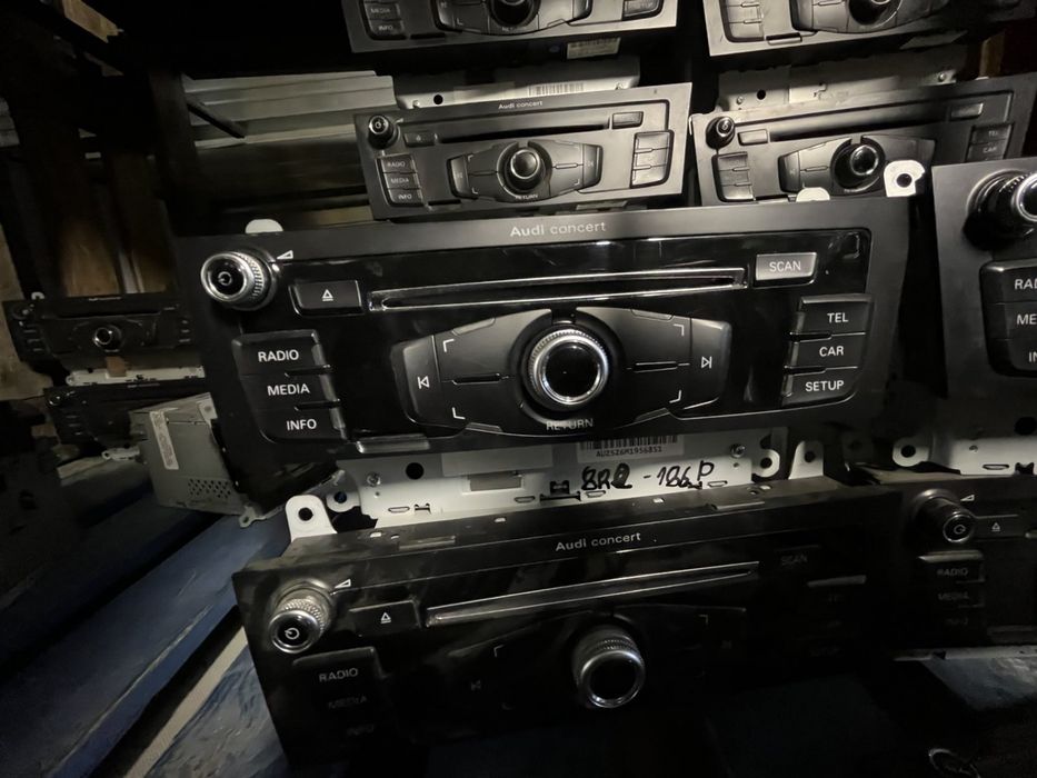 Радио СD за Ауди А4 A5 Q5 Symphony Concert 8R1 035 186 P F A