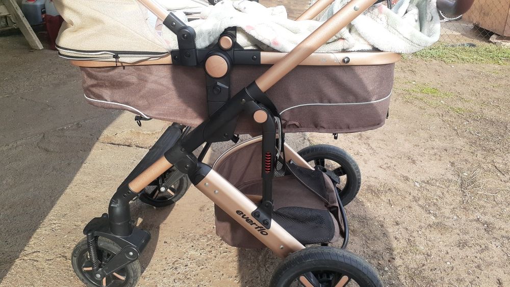 Продам детскую  коляску,в  отличном  состоянии