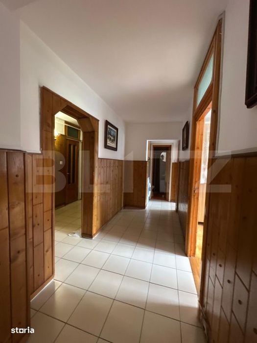 Apartament 4 camere, 100 mp, 2 parcari + 2 boxe, etaj 1, zona Noua - B