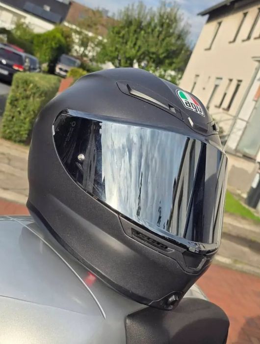 Каска за мотор AGV K6 S
