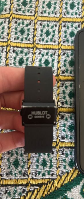 Часы Hublot с коропкои Casio