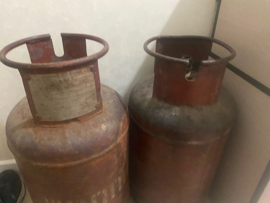 Екі газ балон бар