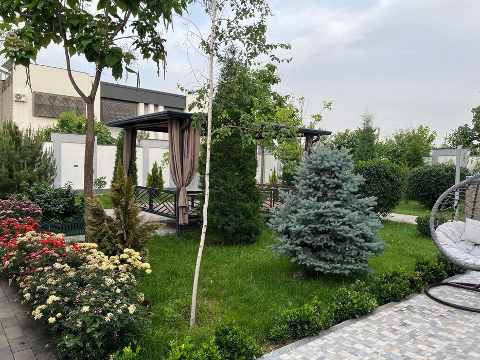 ГОТОВЫЙ БИЗНЕС. 2 Дачи. 70 соток. Клиника/Санаторий. 5 км от Ташкента.