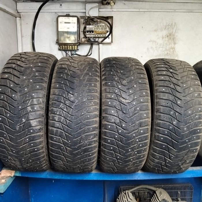 Продам резину 235/55-R 18