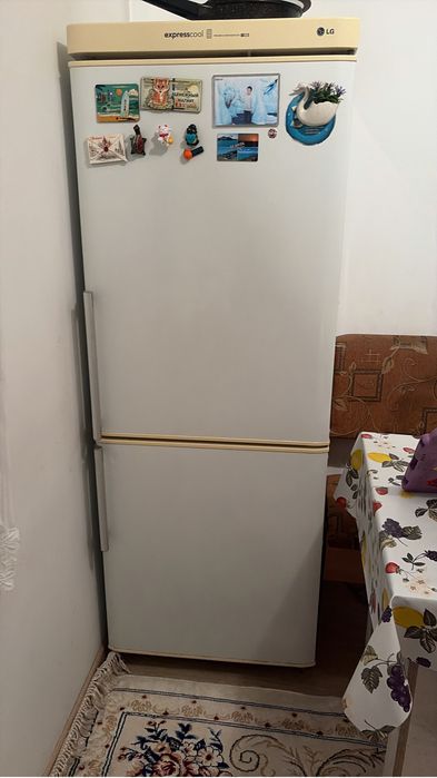 Продам холодильник