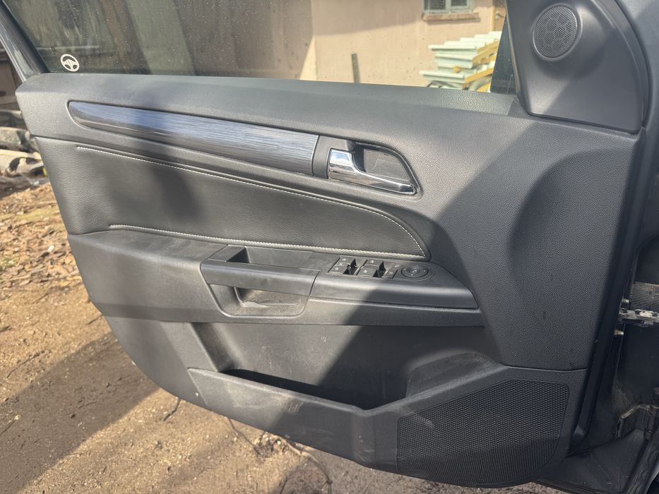 Астра H на части