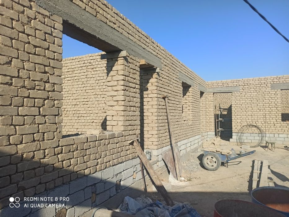 Хом гишт сотилады