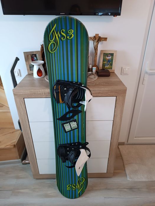 Vând placă de snowboard Killer Loop 148 cm