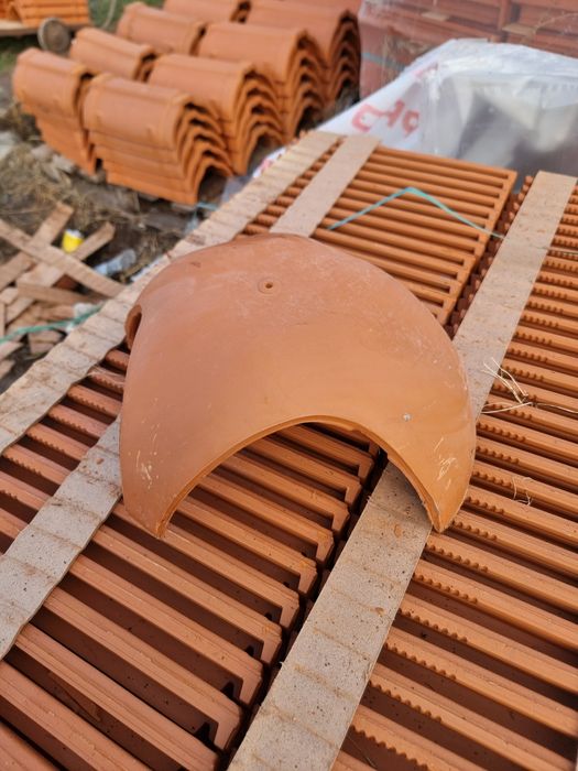 Тройник за покрив чисто нов