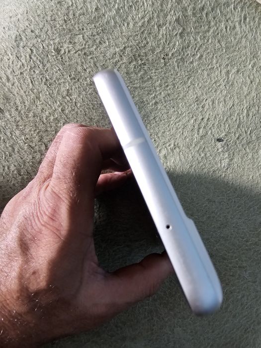 Vând Samrung S21 FE/5G ALB 256 GB