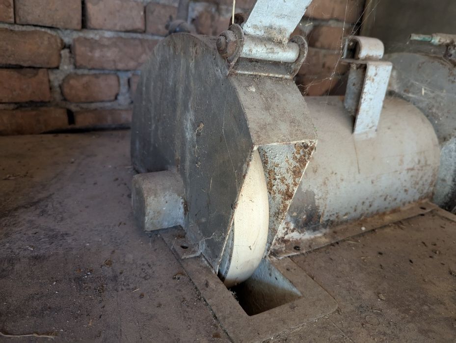 Vând polizor industrial 380V