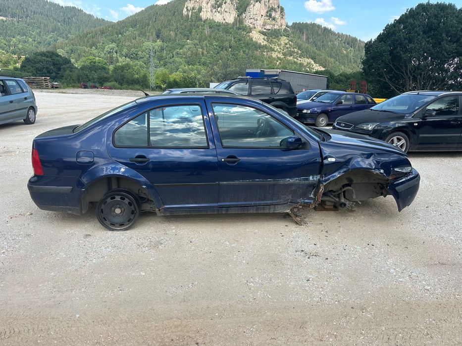 VW Bora На части
