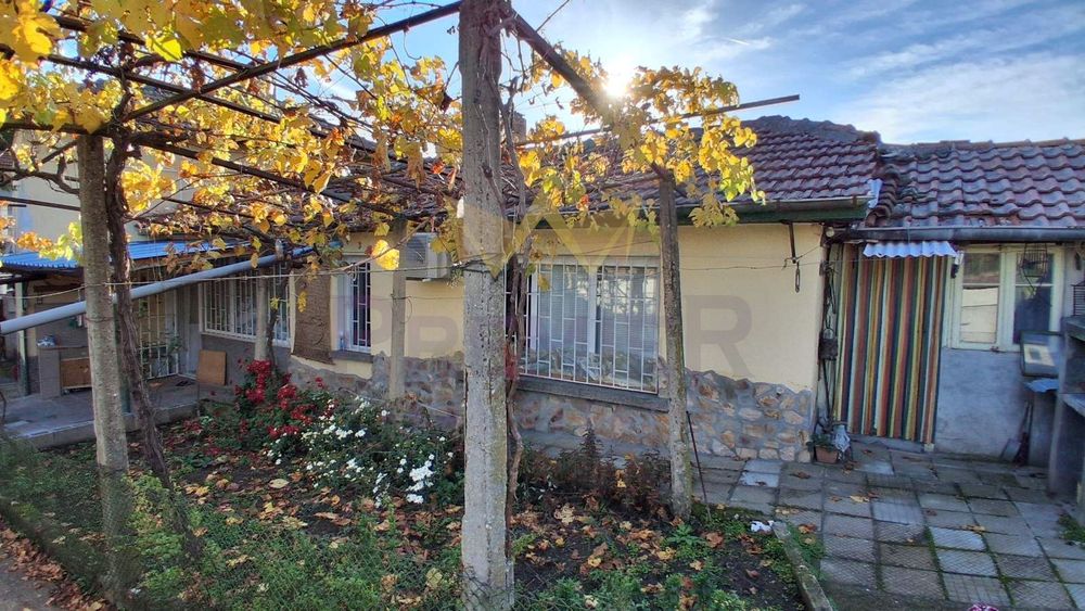 Продава се Къща в с. Бежаново, Област Ловеч - 200 кв.м за 133 €/кв.м - Снимка #10