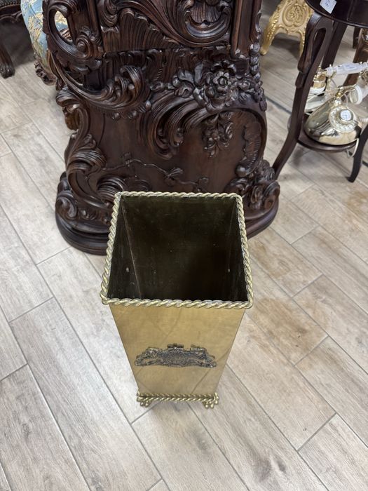 Suport pentru umbrele din alama