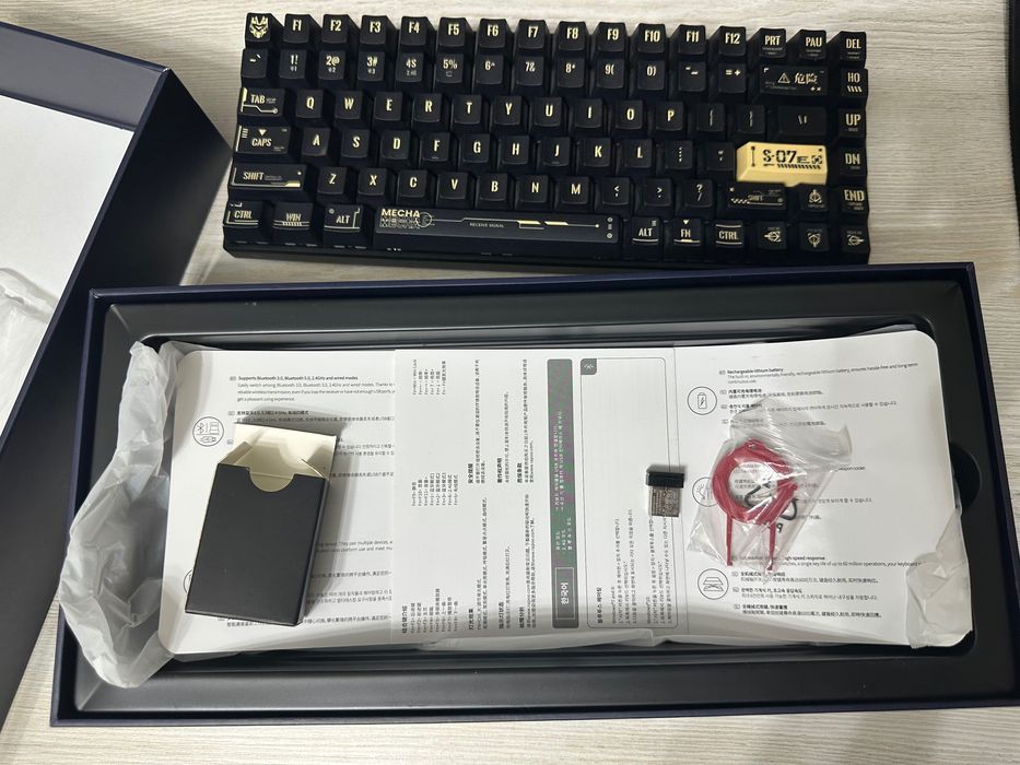 Клавиатура механическая Rapoo V700-8A Black/Golden