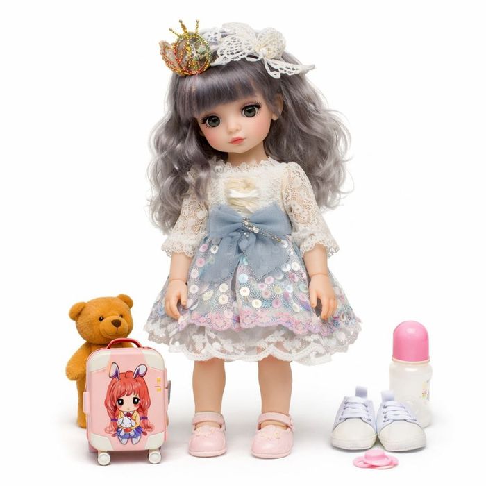 Yumshoq sochli, chiroyli libosli qizaloq qo‘g‘irchoq