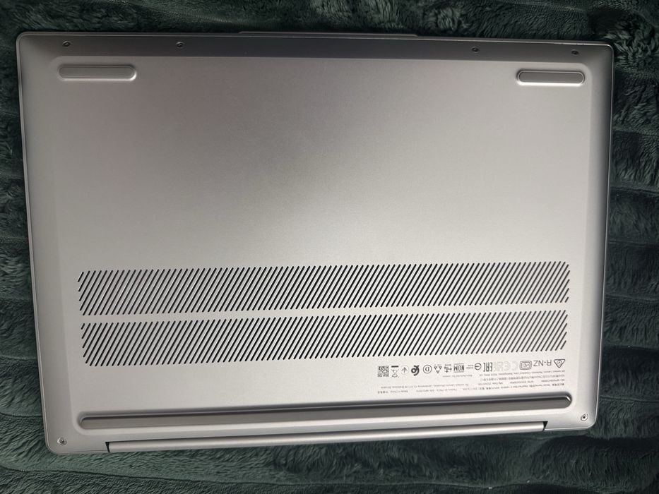 Lenovo | OLED | Ultra 7 155H | 32gb DDR5 | 1TB SSD