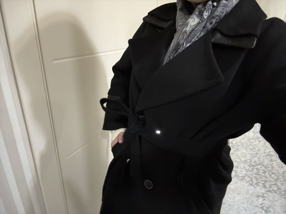 Ayollar paltosi Kent