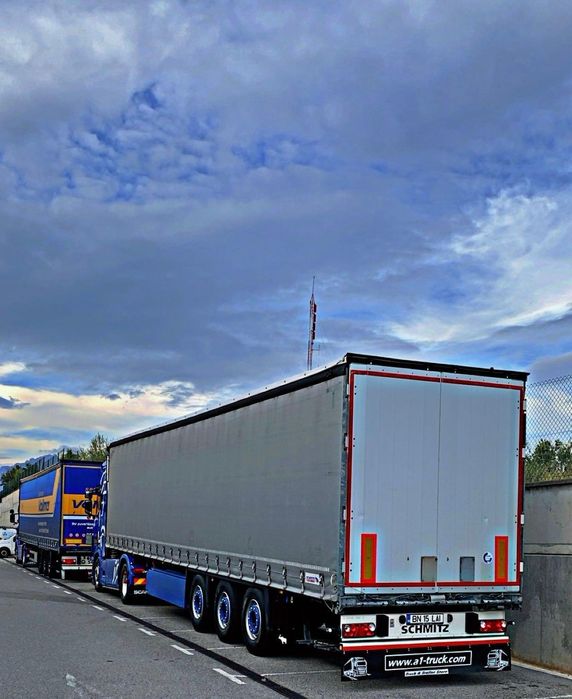 Semiremorca Schmitz Cargobull Standard