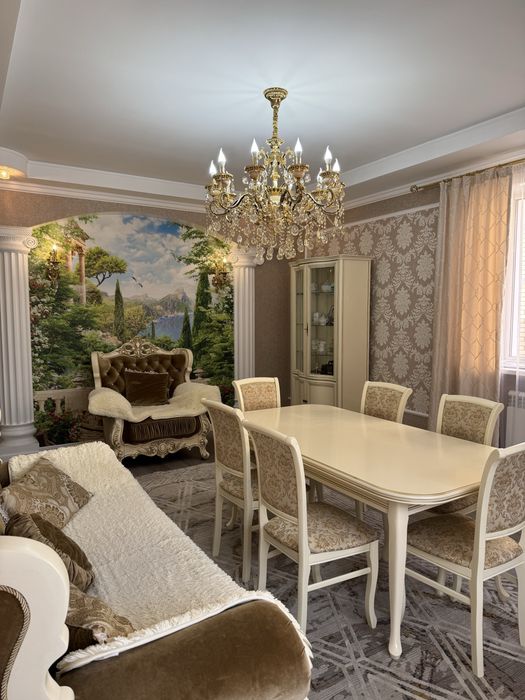Продажа дома в парковой зоне.