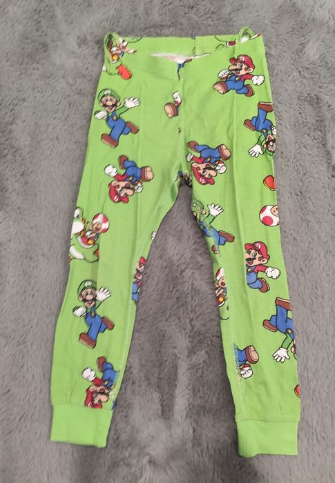 ВСИЧКО за 12лв Панталони 104 размер за момче