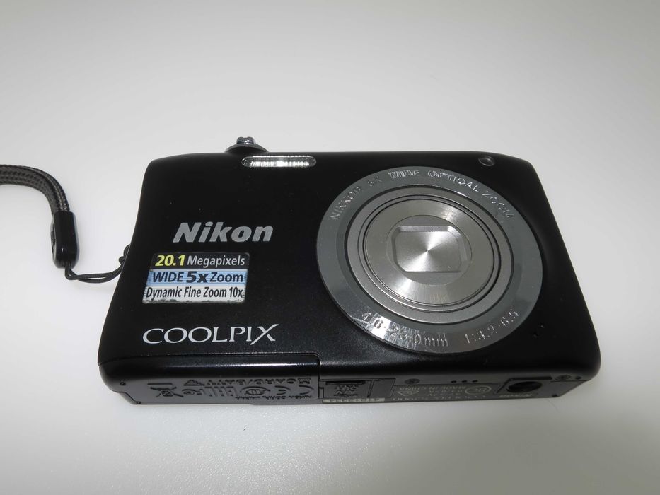 Nikon Coolpix S2900 ултра компактен фотоапарат камера 20 мегапискела