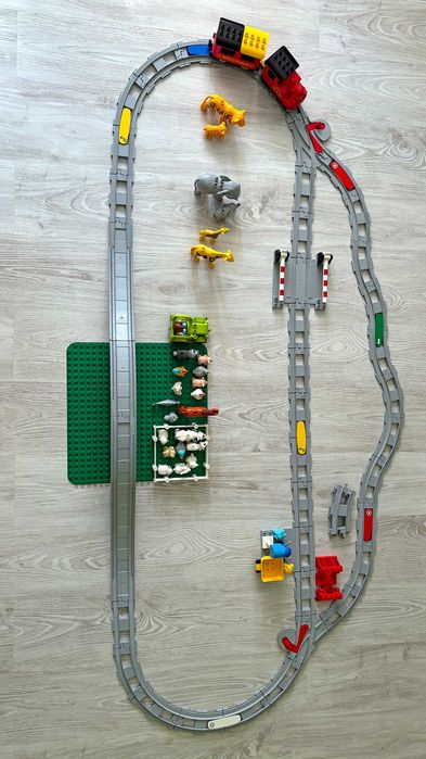 9 Seturi Lego Duplo: 10874 || 10872 || 10882 || 10980 || 10941 || 10915 || 10952 || 10976 || 10953