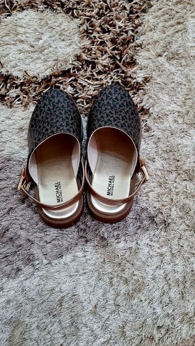 Pantofi decupati la spate Michael kors