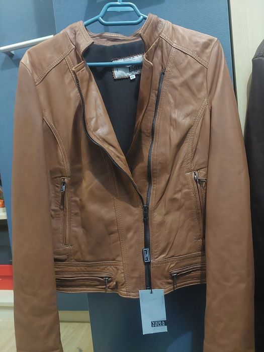 Geaca de piele damă